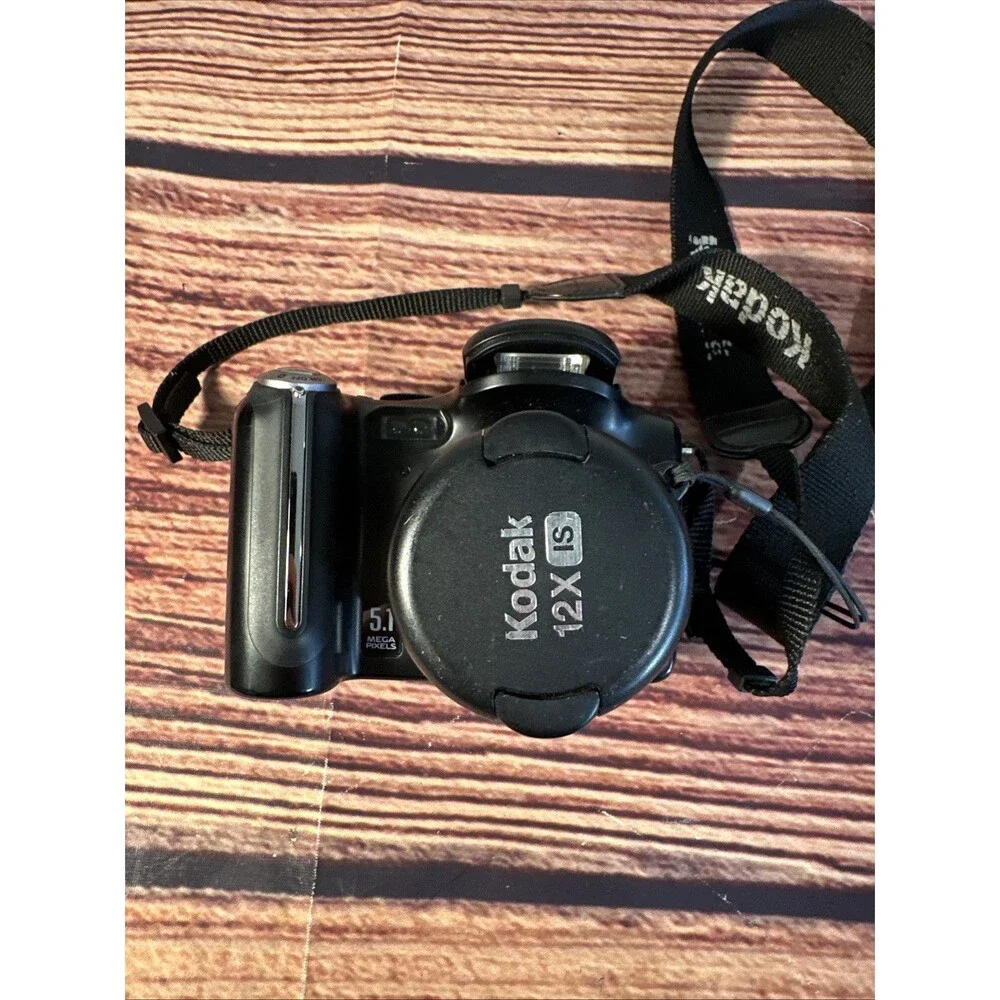 Black Kodak EasyShare P850 5.1MP LCD Digital ONLY - READ - WORKING